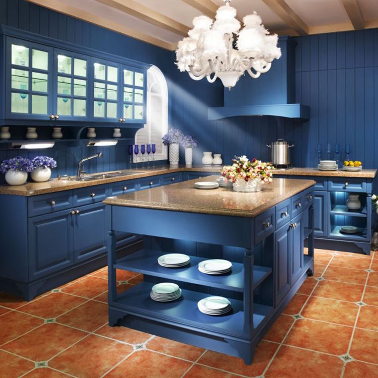 150 реальных примеров кухонь в голубых тонах