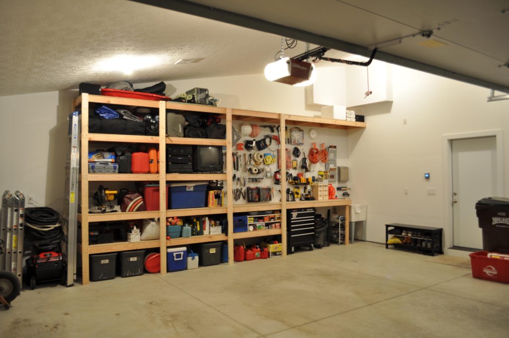 Обустройство гаража своими руками - как оборудовать гараж (+фото)