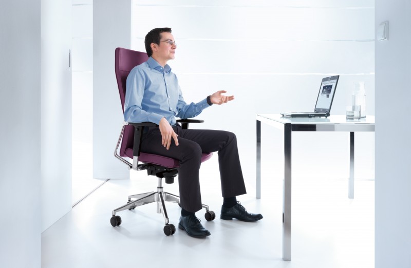 Кресла офисные для персонала, основные требования к изделиям